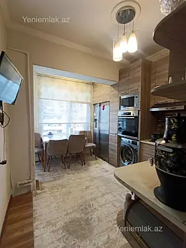 Satılır 3 otaqlı köhnə tikili 90 m²