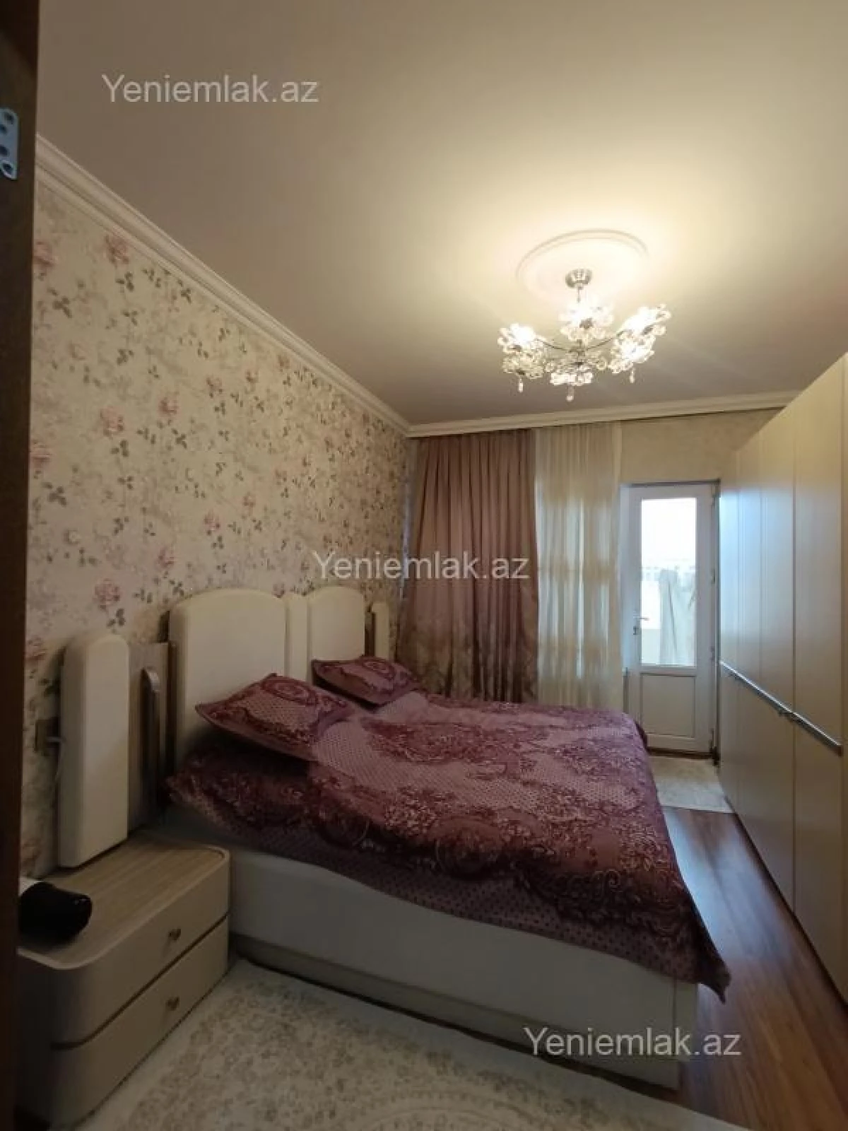 Satılır 3 otaqlı köhnə tikili 90 m²