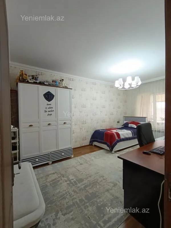 Satılır 3 otaqlı köhnə tikili 90 m²