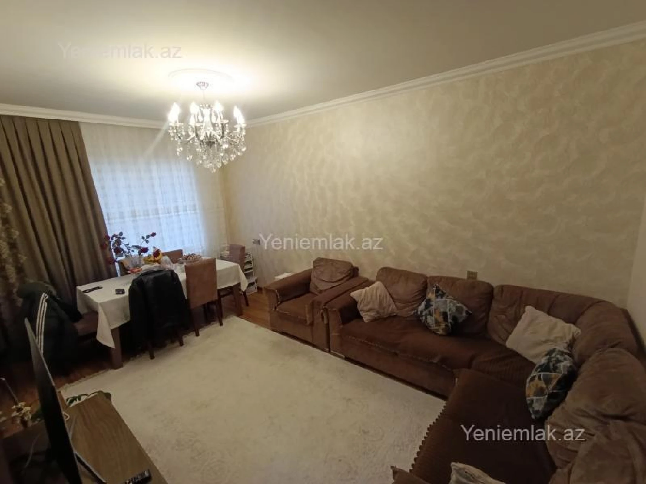 Satılır 3 otaqlı köhnə tikili 90 m²
