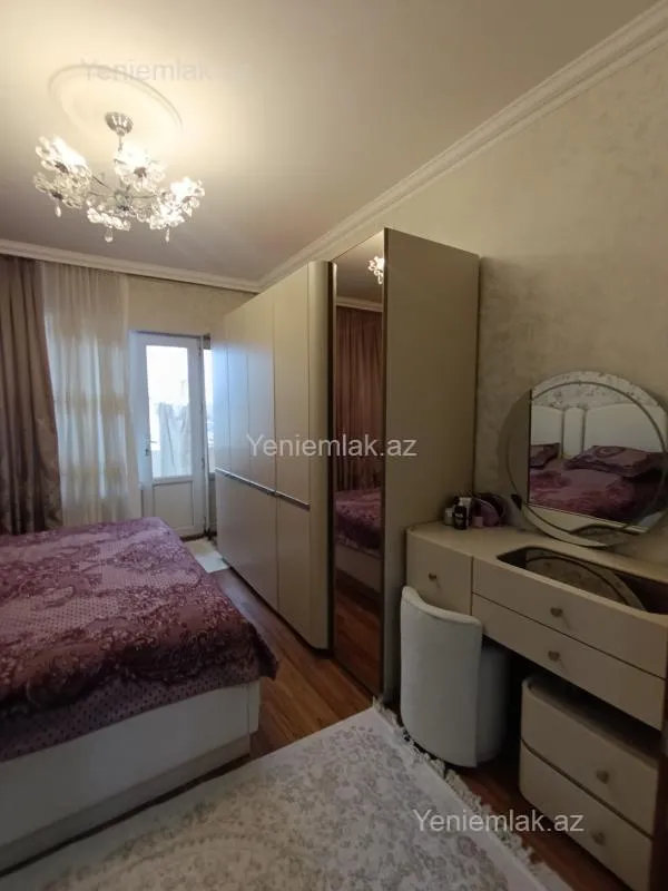 Satılır 3 otaqlı köhnə tikili 90 m²