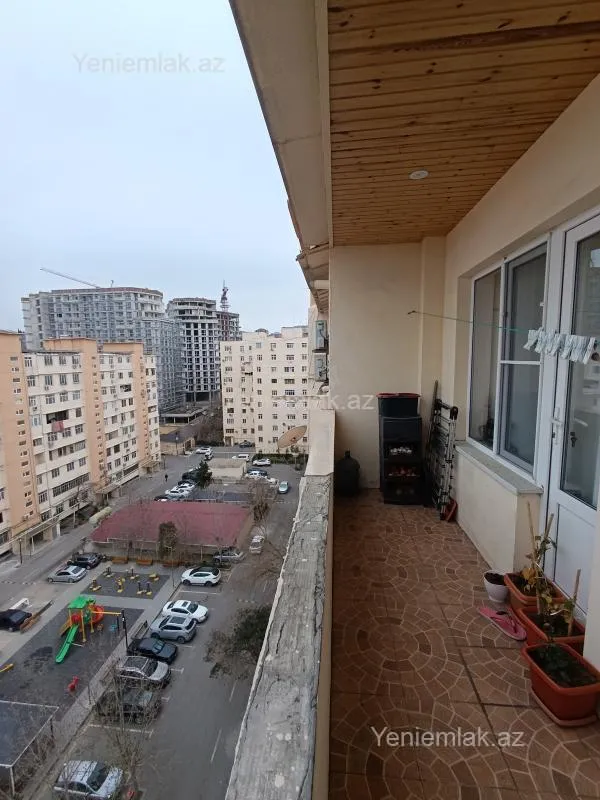 Satılır 3 otaqlı köhnə tikili 90 m²