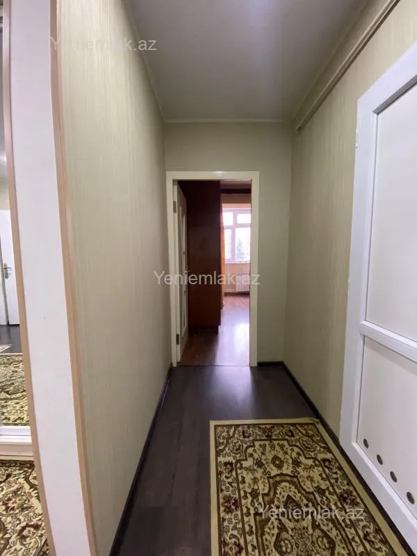 Satılır 5 otaqlı köhnə tikili 110 m²