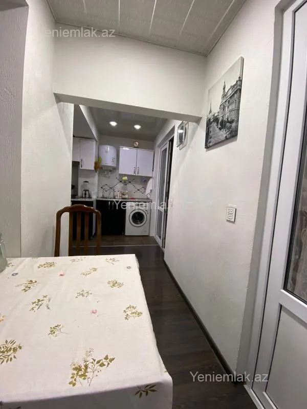 Satılır 5 otaqlı köhnə tikili 110 m²