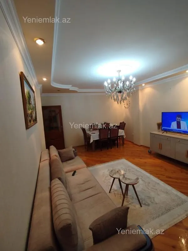 Satılır 2 otaqlı köhnə tikili 70 m²