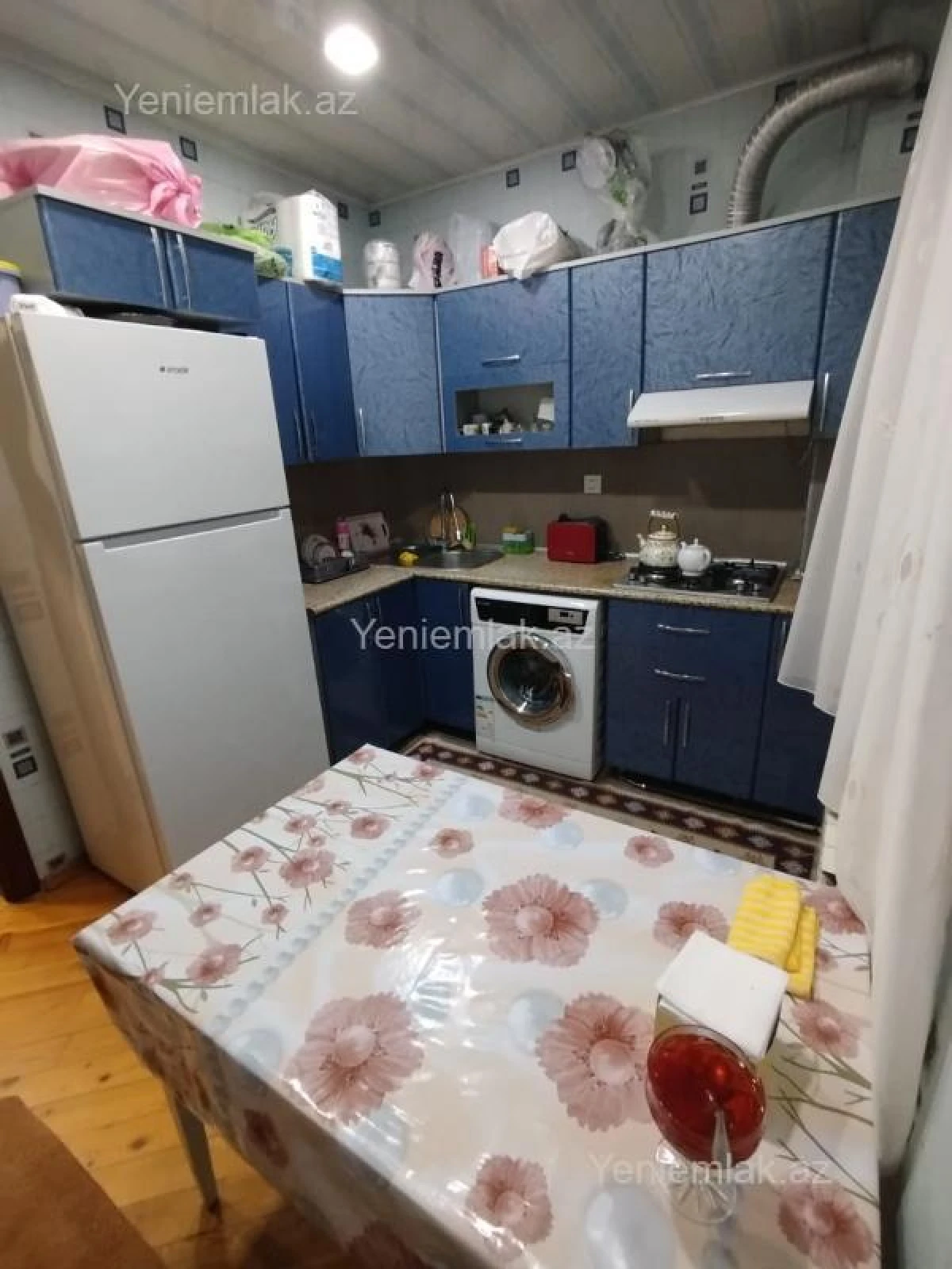 Satılır 2 otaqlı köhnə tikili 70 m²
