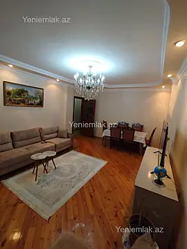 Satılır 2 otaqlı köhnə tikili 70 m²