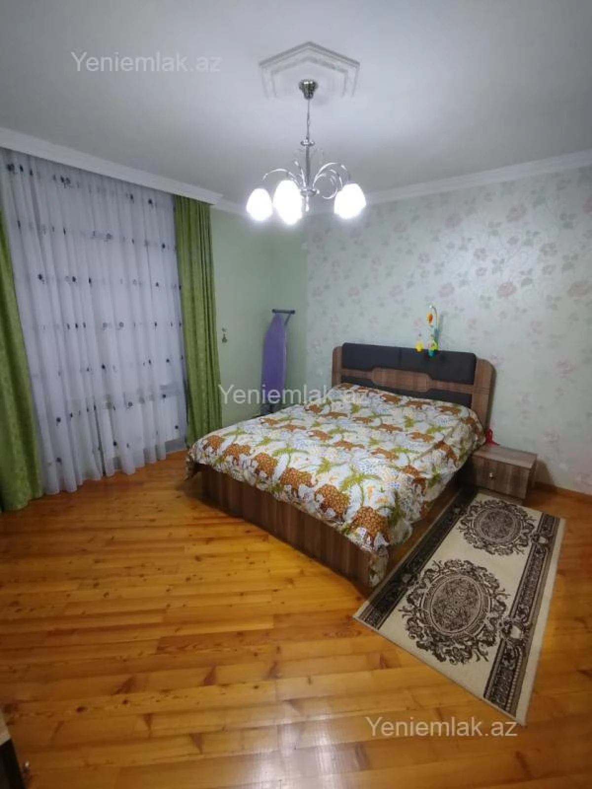 Satılır 2 otaqlı köhnə tikili 70 m²