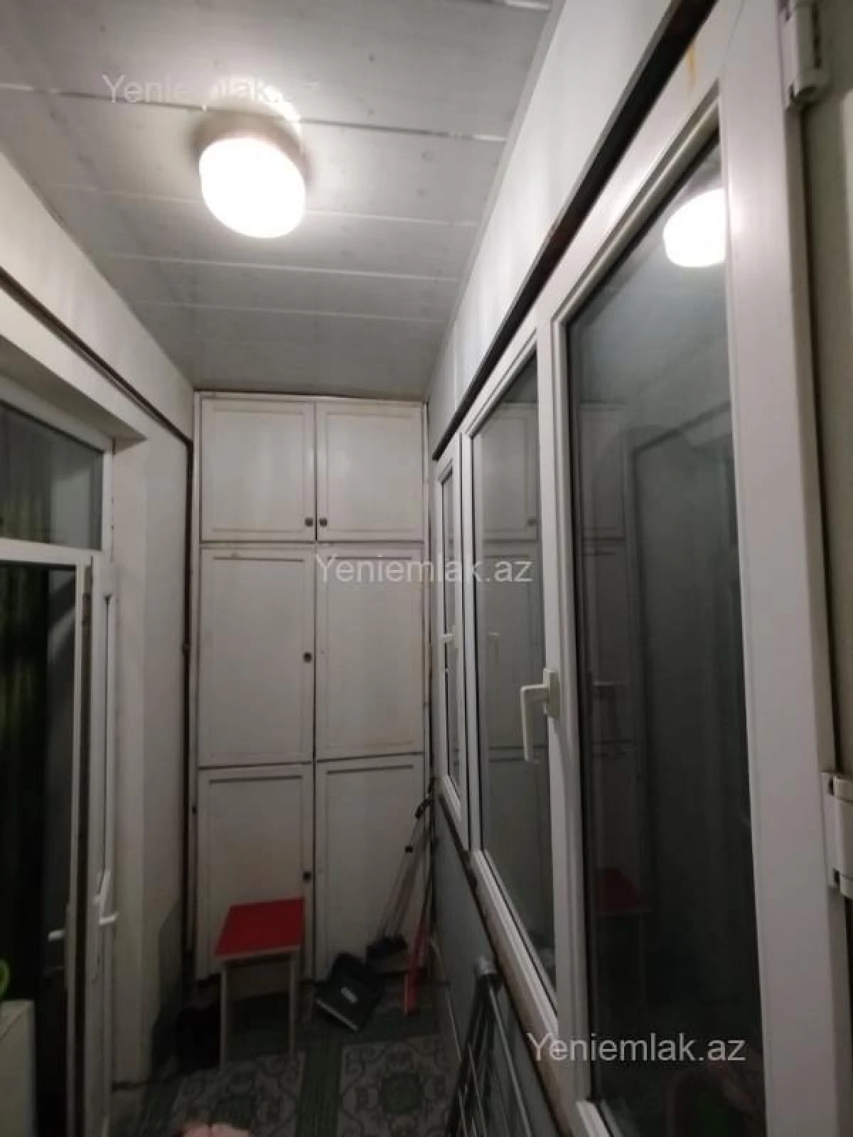 Satılır 2 otaqlı köhnə tikili 70 m²
