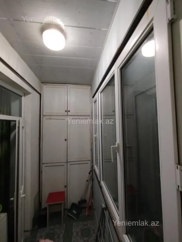 Satılır 2 otaqlı köhnə tikili 70 m²