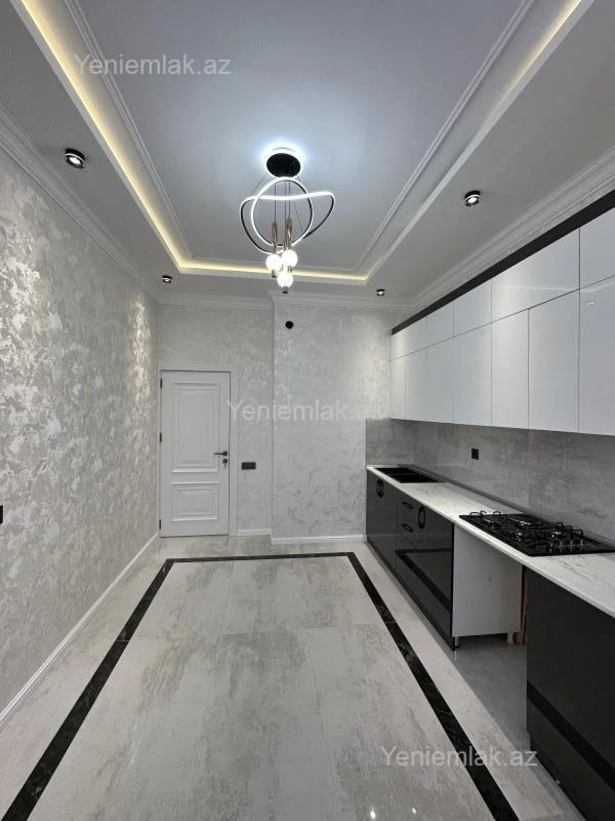 Satılır 2 otaqlı yeni tikili 70 m²