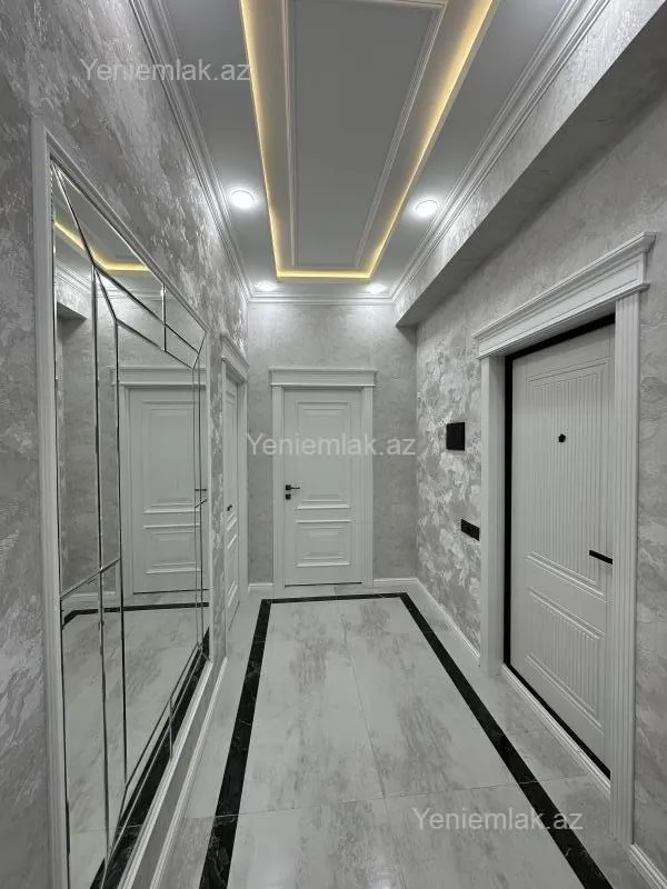 Satılır 2 otaqlı yeni tikili 70 m²