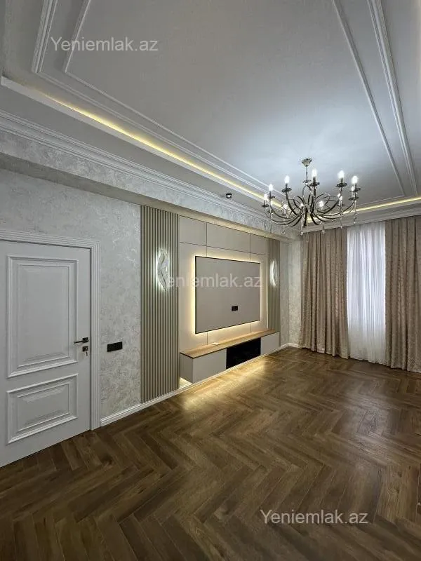 Satılır 2 otaqlı yeni tikili 70 m²