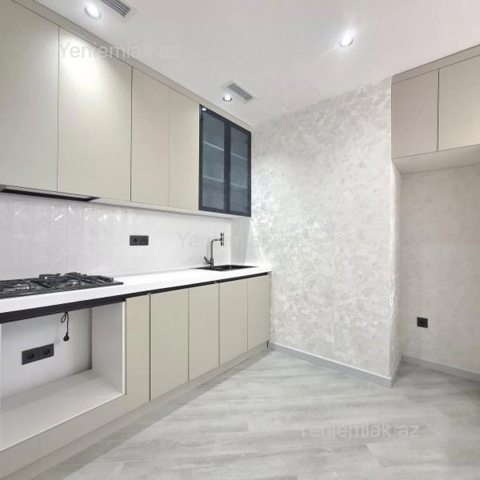 Satılır 2 otaqlı yeni tikili 64 m²