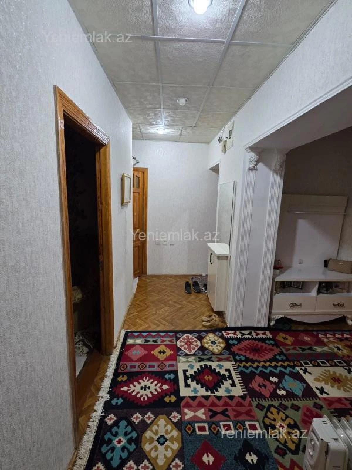 Satılır 4 otaqlı köhnə tikili 90 m²