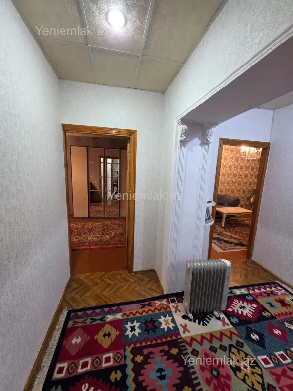 Satılır 4 otaqlı köhnə tikili 90 m²