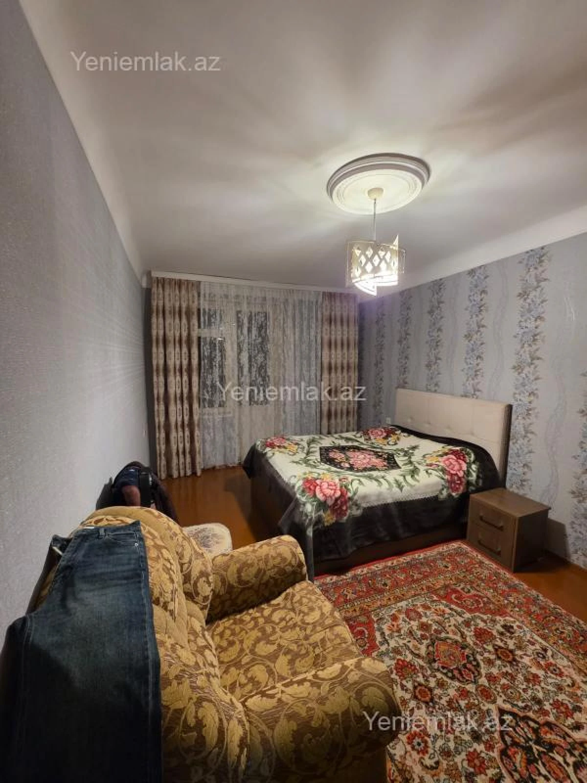 Satılır 4 otaqlı köhnə tikili 90 m²