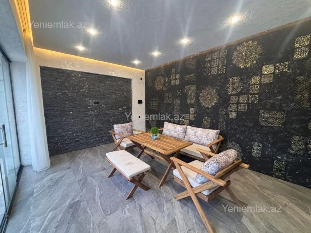 Satılır 4 otaqlı həyət evi 160 m²