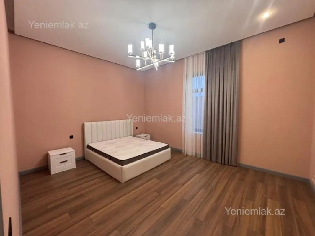Satılır 4 otaqlı həyət evi 160 m²