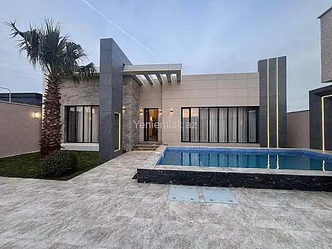 Satılır 4 otaqlı həyət evi 160 m²