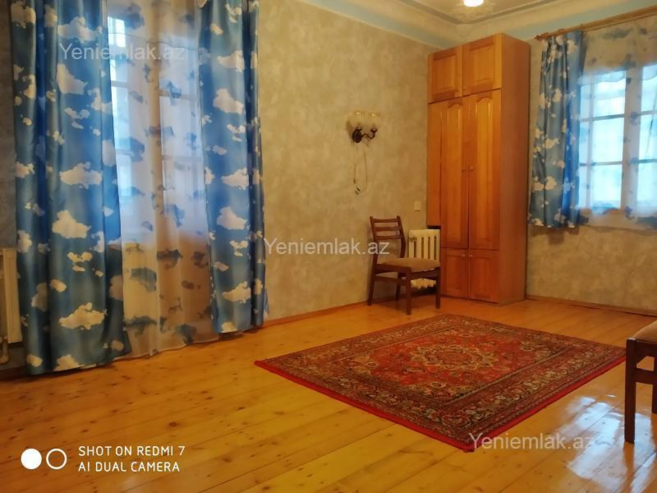 Satılır 4 otaqlı köhnə tikili 123 m²