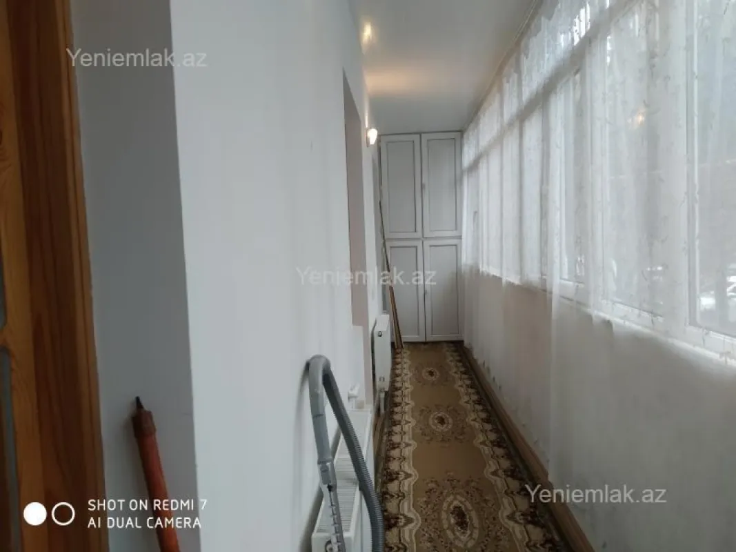 Satılır 4 otaqlı köhnə tikili 123 m²