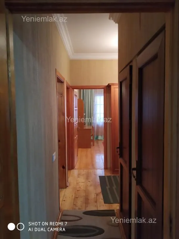 Satılır 4 otaqlı köhnə tikili 123 m²