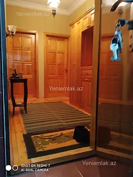 Satılır 4 otaqlı köhnə tikili 123 m²