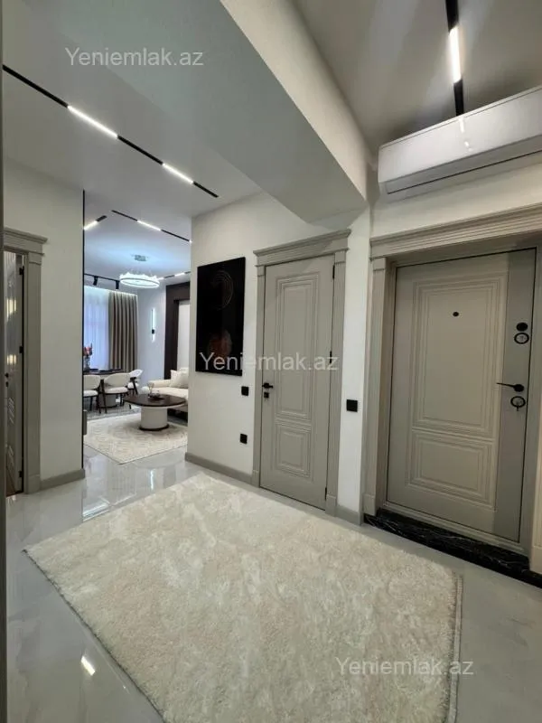 Satılır 3 otaqlı yeni tikili 90 m²