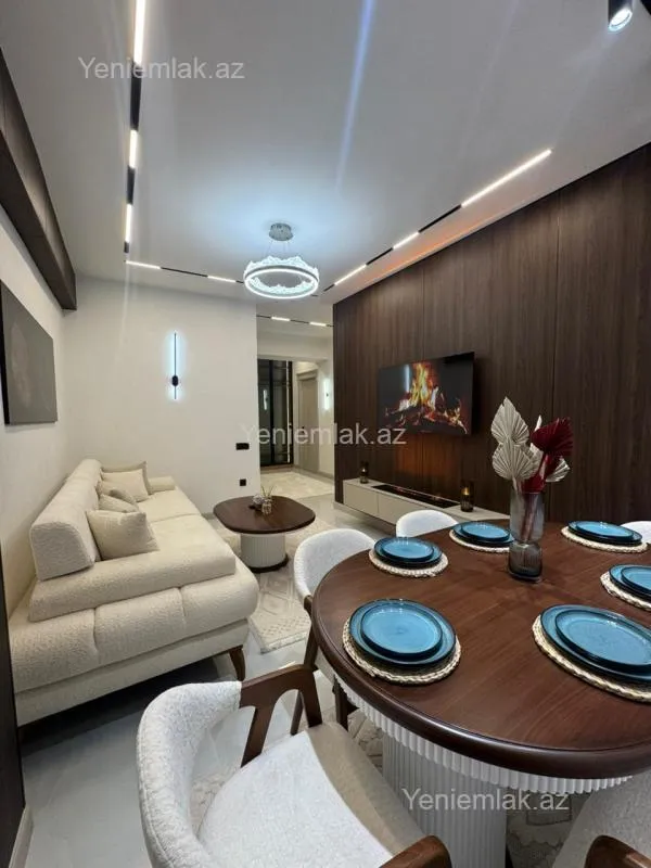 Satılır 3 otaqlı yeni tikili 90 m²