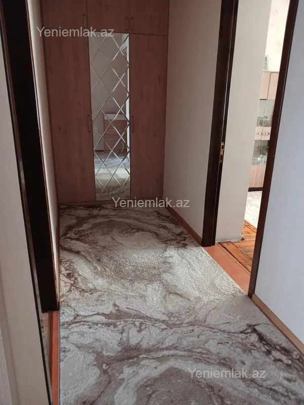 Satılır 2 otaqlı köhnə tikili 60 m²