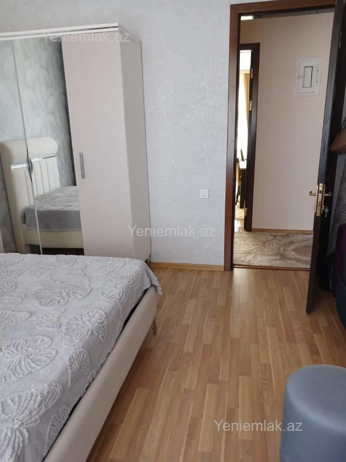 Satılır 2 otaqlı köhnə tikili 60 m²