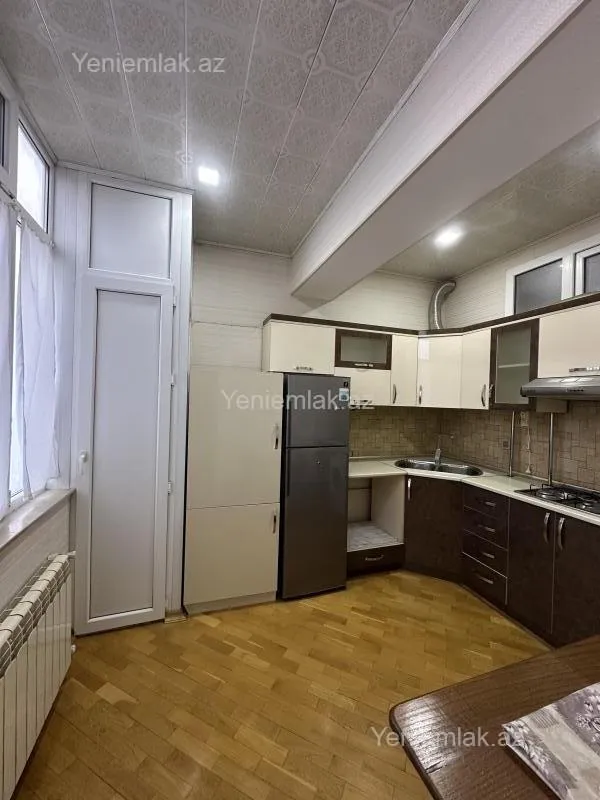 Satılır 3 otaqlı yeni tikili 96 m²