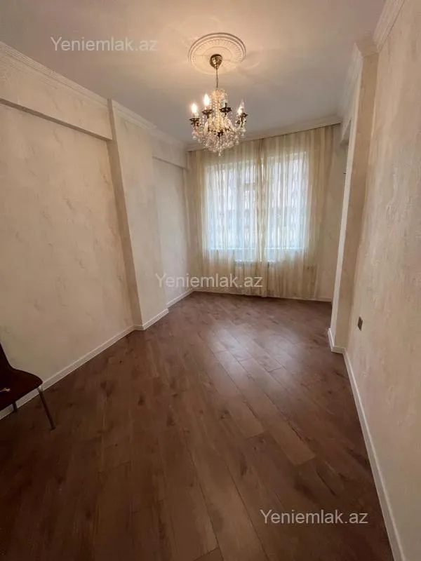Satılır 3 otaqlı yeni tikili 70 m²