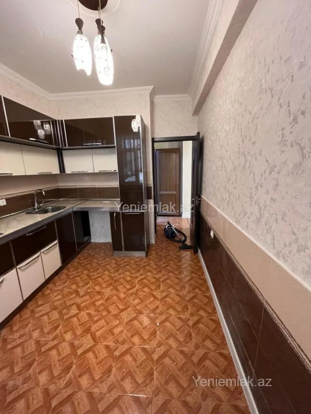 Satılır 3 otaqlı yeni tikili 70 m²
