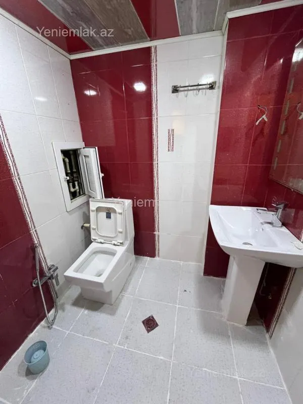 Satılır 3 otaqlı yeni tikili 70 m²