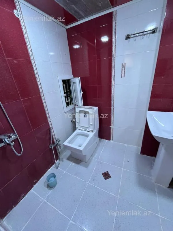 Satılır 3 otaqlı yeni tikili 70 m²