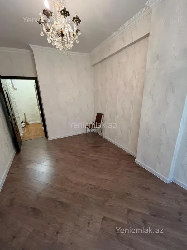 Satılır 3 otaqlı yeni tikili 70 m²