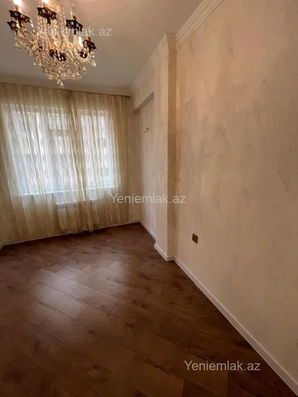 Satılır 3 otaqlı yeni tikili 70 m²