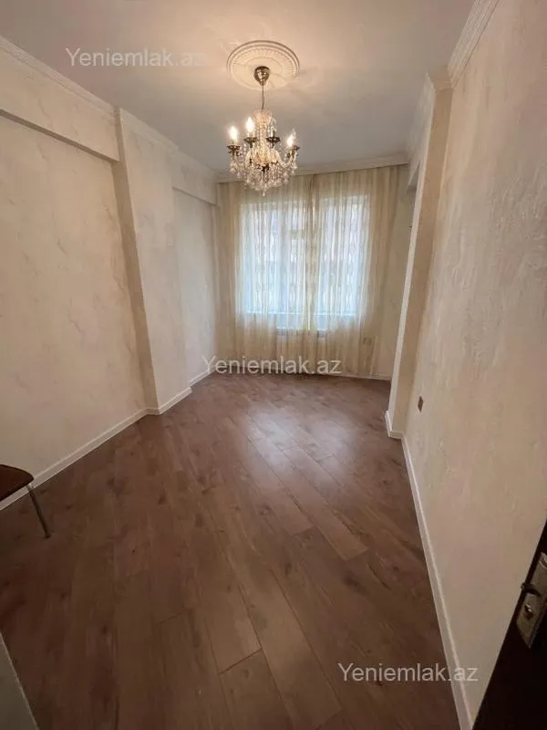 Satılır 3 otaqlı yeni tikili 70 m²