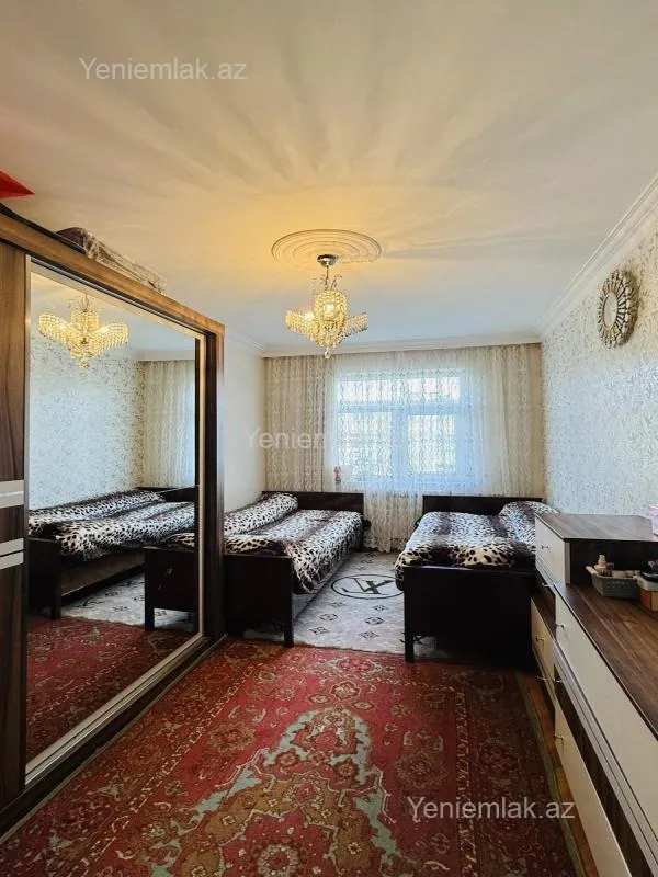 Satılır 3 otaqlı köhnə tikili 70 m²