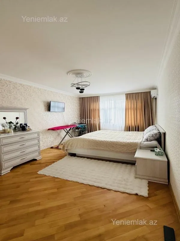 Satılır 3 otaqlı köhnə tikili 70 m²