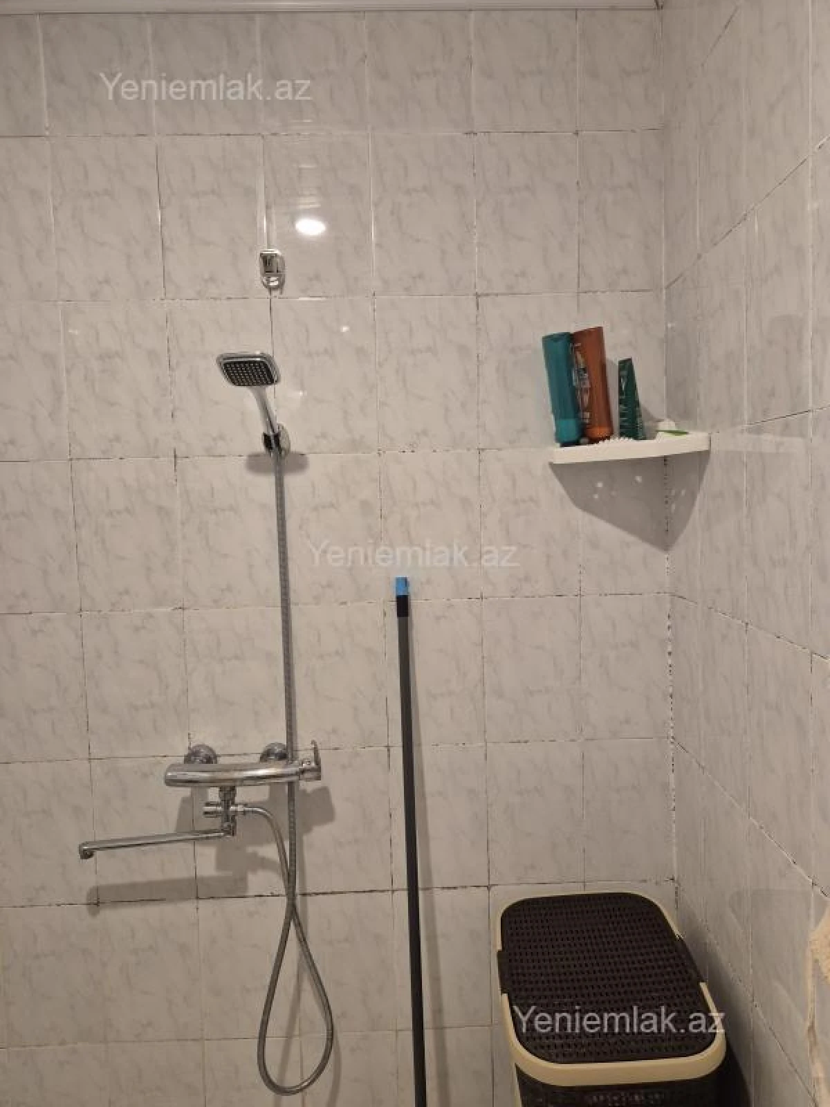 Satılır 2 otaqlı köhnə tikili 58 m²