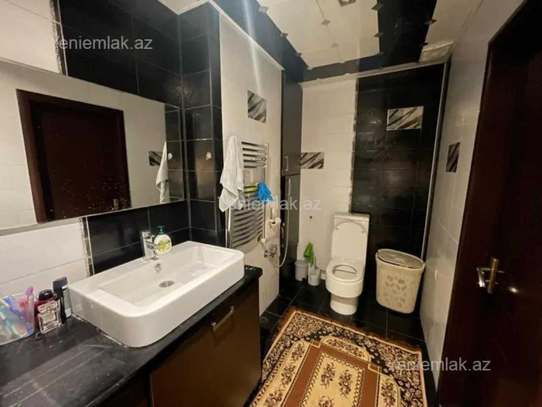 Satılır 3 otaqlı yeni tikili 120 m²