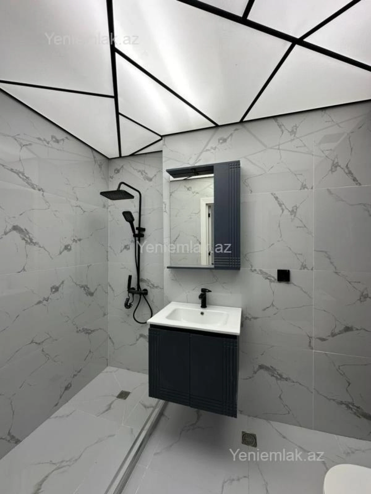 Satılır 3 otaqlı yeni tikili 86 m²