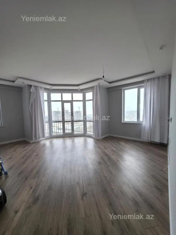 Satılır 2 otaqlı yeni tikili 90 m²