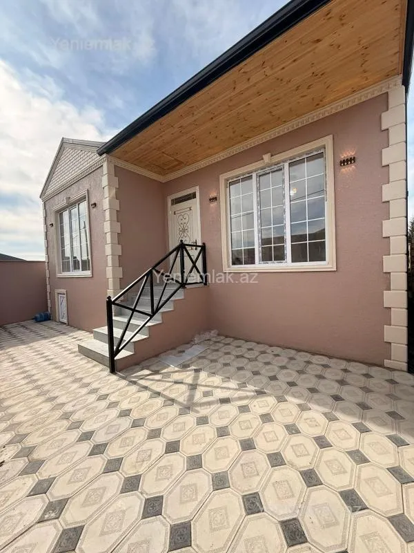 Satılır 3 otaqlı həyət evi 100 m²