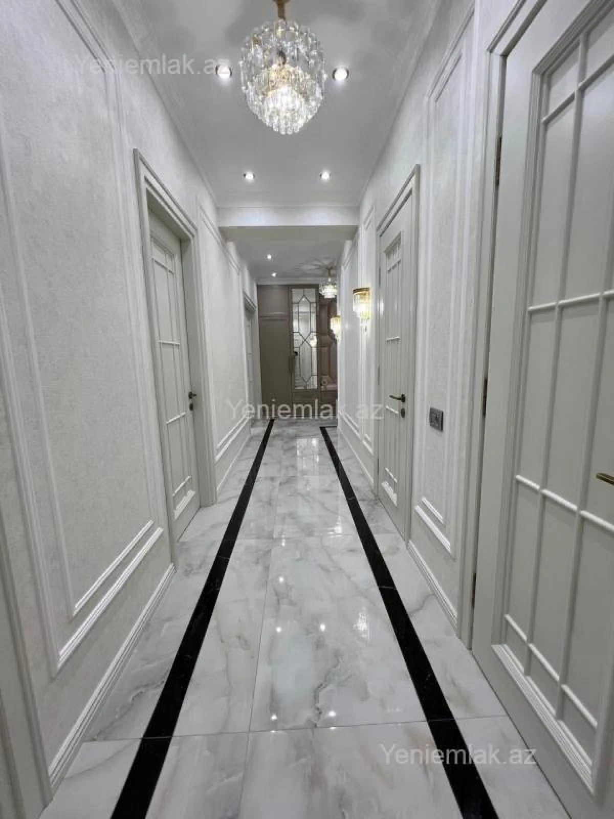 Satılır 2 otaqlı yeni tikili 100 m²