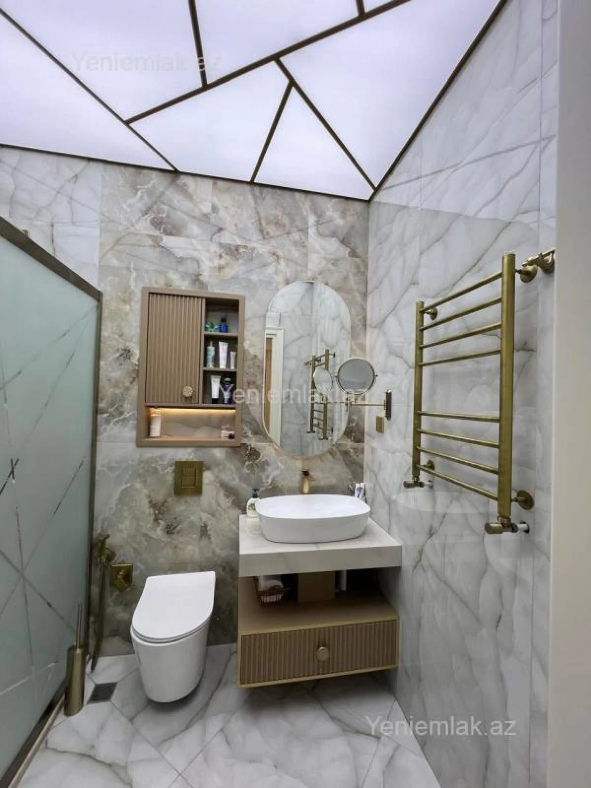 Satılır 2 otaqlı yeni tikili 100 m²