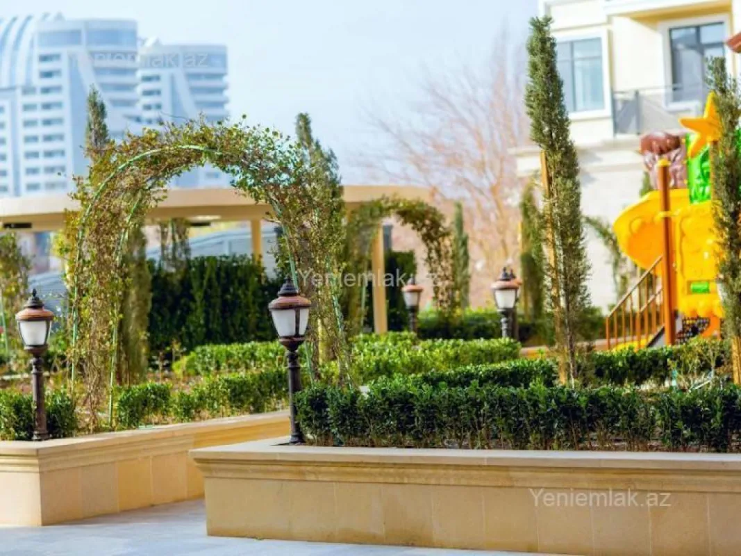 Satılır 2 otaqlı yeni tikili 100 m²